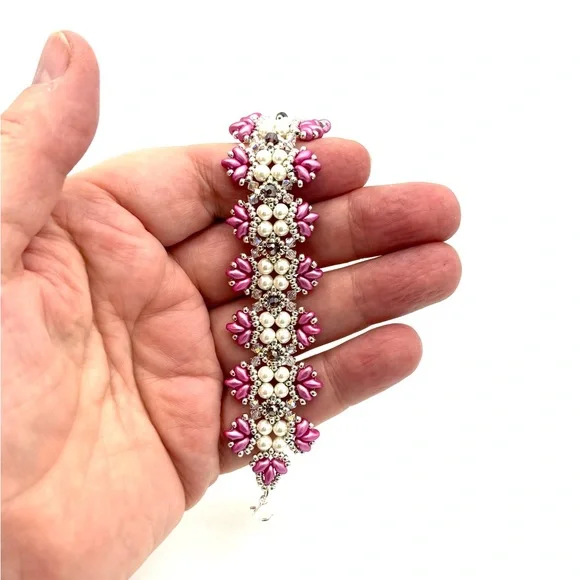Hand Crafted Pink Pearl Victorian Beaded Bracelet - Picture 4 of 9